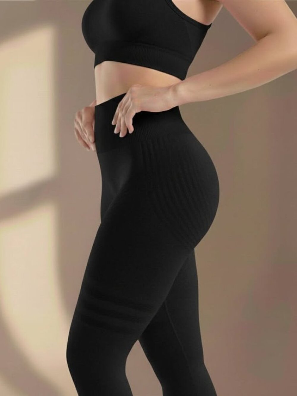 Cellumove Pants/Leggings for Women. Size 16-18 U.S.